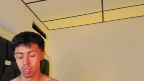 Rayn online show from November 26, 3:35 pm