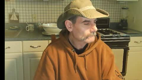 Ray online show from November 25, 6:41 pm