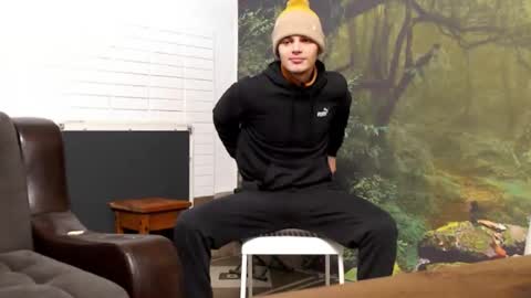 Snapshot of raymartino chatting on December 5, 4:36 pm RayMartino online show from December 5, 4:36 pm