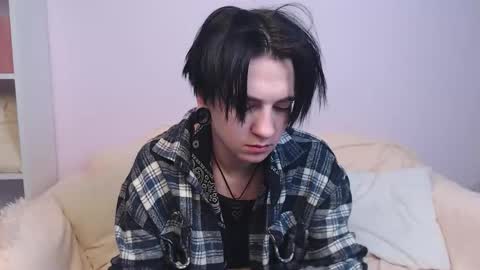 Snapshot of raytaylorr chatting on February 3, 6:22 am Ray online show from February 3, 6:22 am