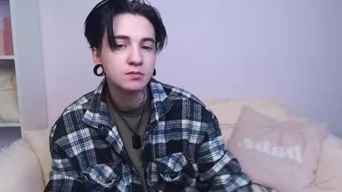 Snapshot of raytaylorr chatting on February 9, 5:00 am Ray online show from February 9, 5:00 am