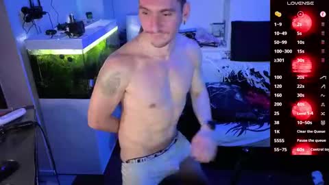 Rayzel online show from March 3, 9:10 pm