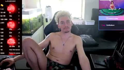 Rayzel online show from June 27, 6:02 pm