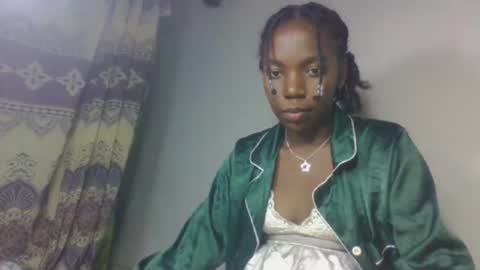 Snapshot of razanastine chatting on November 9, 9:35 pm razanastine online show from November 9, 9:35 pm