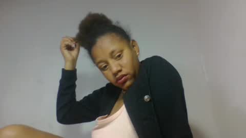 Snapshot of razanastine chatting on November 10, 9:47 pm razanastine online show from November 10, 9:47 pm