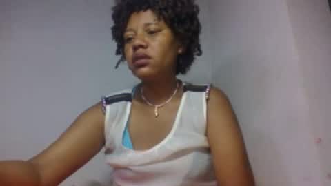 Snapshot of razanastine chatting on November 17, 2:06 am razanastine online show from November 17, 2:06 am