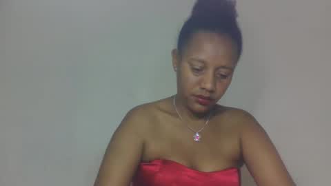 Snapshot of razanastine chatting on November 19, 4:51 pm razanastine online show from November 19, 4:51 pm