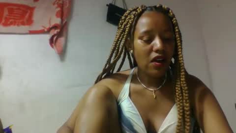 Snapshot of razanastine chatting on November 24, 8:41 pm razanastine online show from November 24, 8:41 pm