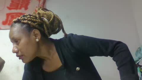 Snapshot of razanastine chatting on November 27, 6:04 am razanastine online show from November 27, 6:04 am