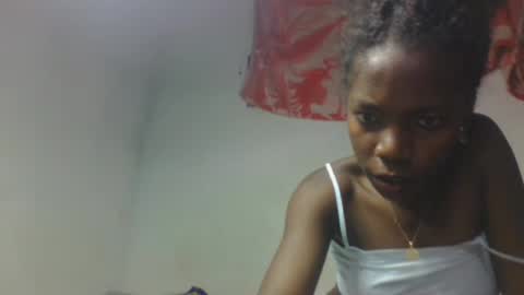 Snapshot of razanastine chatting on November 28, 6:49 am razanastine online show from November 28, 6:49 am