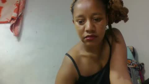 Snapshot of razanastine chatting on November 28, 10:01 pm razanastine online show from November 28, 10:01 pm