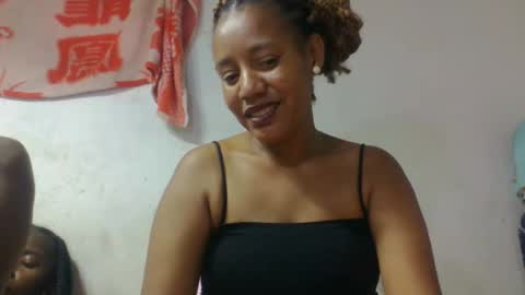 Snapshot of razanastine chatting on November 29, 10:40 am razanastine online show from November 29, 10:40 am