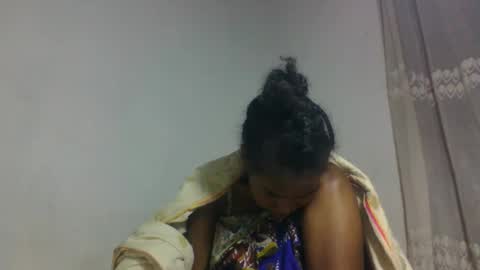 Snapshot of razanastine chatting on December 14, 8:57 pm razanastine online show from December 14, 8:57 pm