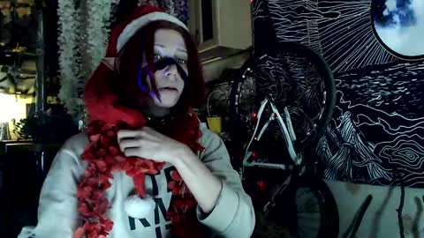 Snapshot of raziel_haze chatting on January 7, 4:29 am Yrriel Strife Candy-Demon Caveboy mr. Cringe online show from January 7, 4:29 am