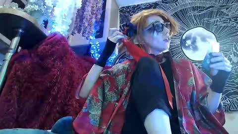 Snapshot of raziel_haze chatting on January 9, 5:55 am Yrriel Strife Candy-Demon Caveboy mr. Cringe online show from January 9, 5:55 am