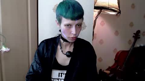 Snapshot of raziel_haze chatting on February 6, 11:10 am Yrriel Strife Candy-Demon Caveboy mr. Cringe online show from February 6, 11:10 am