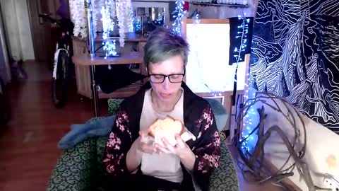 Snapshot of raziel_haze chatting on February 21, 10:28 am Yrriel Strife Candy-Demon Caveboy mr. Cringe online show from February 21, 10:28 am