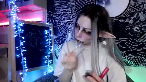 Snapshot of raziel_haze chatting on March 6, 11:20 pm Yrriel Strife Candy-Demon Caveboy mr. Cringe online show from March 6, 11:20 pm