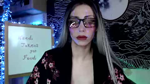 Snapshot of raziel_haze chatting on March 7, 7:41 am Yrriel Strife Candy-Demon Caveboy mr. Cringe online show from March 7, 7:41 am