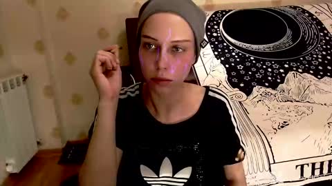 Snapshot of raziel_haze chatting on September 13, 6:18 pm Yrriel Strife Candy-Demon Caveboy mr. Cringe online show from September 13, 6:18 pm