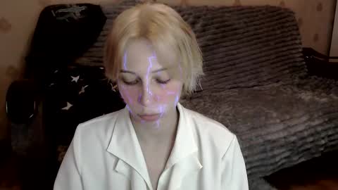 Snapshot of raziel_haze chatting on March 3, 10:10 am Yrriel Strife Candy-Demon Caveboy mr. Cringe online show from March 3, 10:10 am