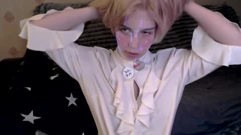 Snapshot of raziel_haze chatting on March 3, 10:15 pm Yrriel Strife Candy-Demon Caveboy mr. Cringe online show from March 3, 10:15 pm