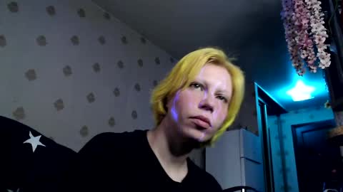 Snapshot of raziel_haze chatting on March 29, 4:34 am Yrriel Strife Candy-Demon Caveboy mr. Cringe online show from March 29, 4:34 am