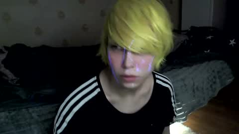 Snapshot of raziel_haze chatting on April 7, 8:15 am Yrriel Strife Candy-Demon Caveboy mr. Cringe online show from April 7, 8:15 am