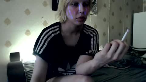 Snapshot of raziel_haze chatting on May 12, 4:31 am Yrriel Strife Candy-Demon Caveboy mr. Cringe online show from May 12, 4:31 am