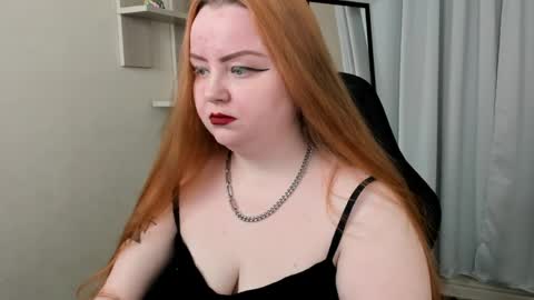 Snapshot of razoom_emma chatting on June 4, 9:10 pm Emma Razumovskaya online show from June 4, 9:10 pm