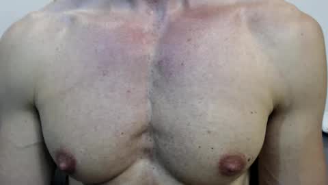 Snapshot of razorramon13 chatting on December 18, 5:59 am razorramon13 online show from December 18, 5:59 am