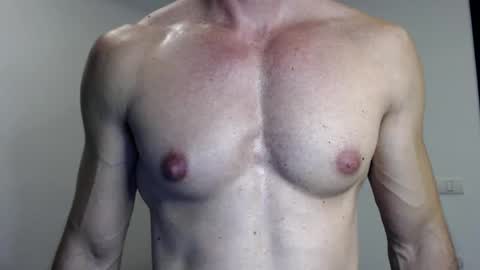 Snapshot of razorramon13 chatting on February 16, 5:15 am razorramon13 online show from February 16, 5:15 am