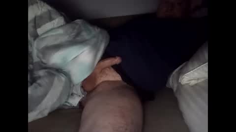 Snapshot of rcalty chatting on January 14, 2:40 am rcalty online show from January 14, 2:40 am