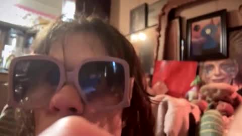 Snapshot of rcherrycola00 chatting on February 25, 4:05 pm rcherrycola00 online show from February 25, 4:05 pm