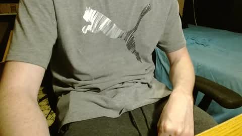 Snapshot of readytocum90 chatting on October 27, 3:43 am Scrappy Coco online show from October 27, 3:43 am