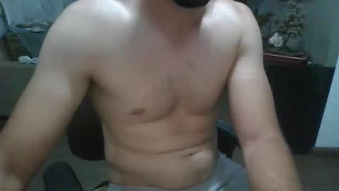 real_brazilian_boy online show from November 28, 10:45 pm