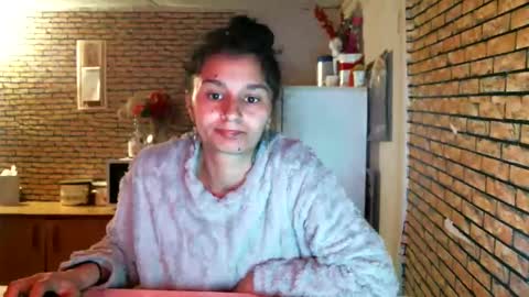 Snapshot of real_coupl3 chatting on March 16, 7:29 pm real_coupl3 online show from March 16, 7:29 pm