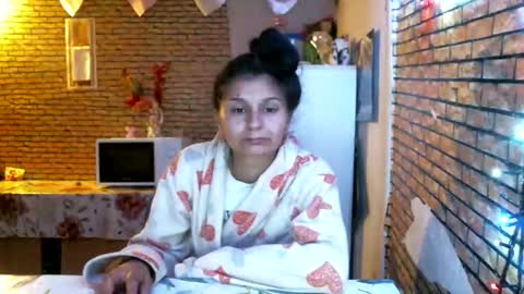 Snapshot of real_coupl3 chatting on April 24, 9:06 pm real_coupl3 online show from April 24, 9:06 pm