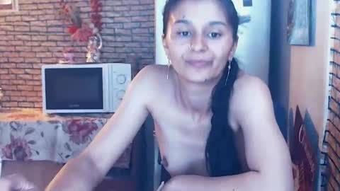 Snapshot of real_coupl3 chatting on May 15, 7:43 pm real_coupl3 online show from May 15, 7:43 pm