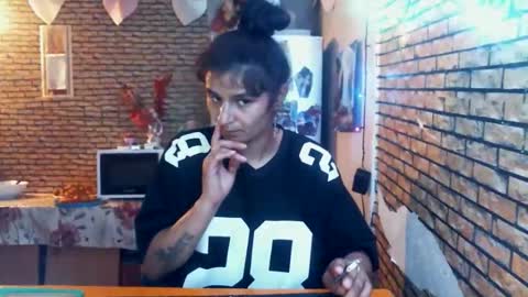 Snapshot of real_coupl3 chatting on May 20, 6:14 pm real_coupl3 online show from May 20, 6:14 pm
