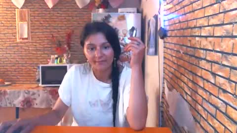 Snapshot of real_coupl3 chatting on May 28, 7:38 am real_coupl3 online show from May 28, 7:38 am
