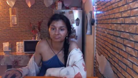 Snapshot of real_coupl3 chatting on May 31, 7:48 am real_coupl3 online show from May 31, 7:48 am