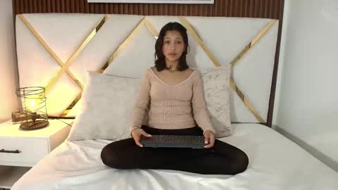 DONCELLA online show from February 22, 9:30 am