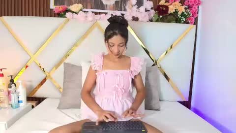 DONCELLA online show from July 31, 7:57 pm