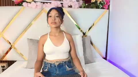 DONCELLA online show from August 1, 7:02 pm