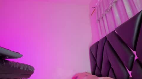 Snapshot of real_sweetbrina chatting on July 6, 3:03 pm real_sweetbrina online show from July 6, 3:03 pm