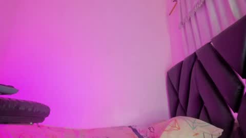 Snapshot of real_sweetbrina chatting on July 23, 1:53 pm real_sweetbrina online show from July 23, 1:53 pm