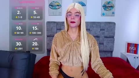 Snapshot of realbadbxtch_ chatting on June 11, 7:12 pm realbadbxtch_ online show from June 11, 7:12 pm