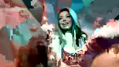 Snapshot of realellajade chatting on April 28, 11:32 pm ella jade online show from April 28, 11:32 pm