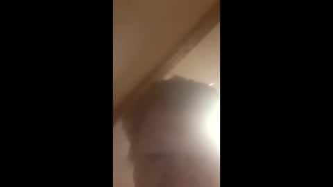 Snapshot of realisararebreed chatting on December 15, 12:20 pm realisararebreed online show from December 15, 12:20 pm